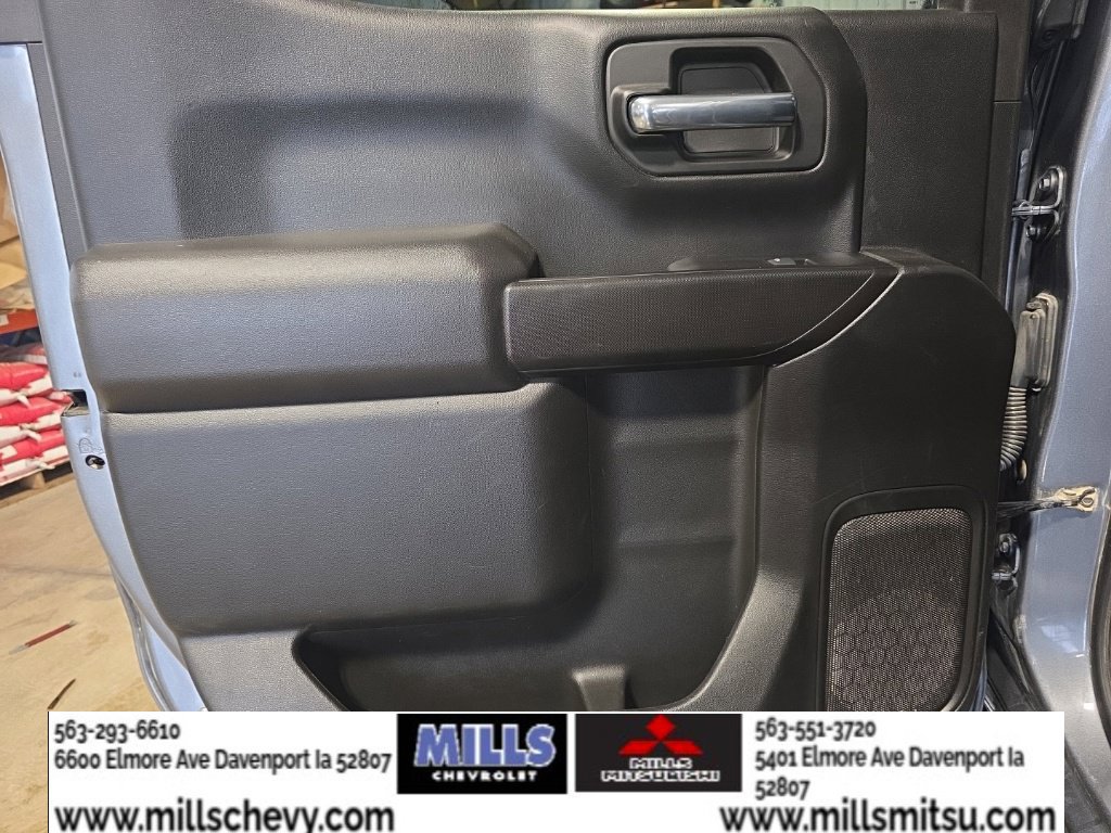 Used 2022 Chevrolet Silverado 1500 LT AWD/4WD image 16