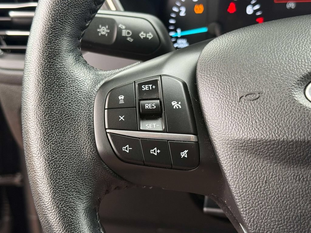 Used 2020 Ford Escape SEL FWD image 31