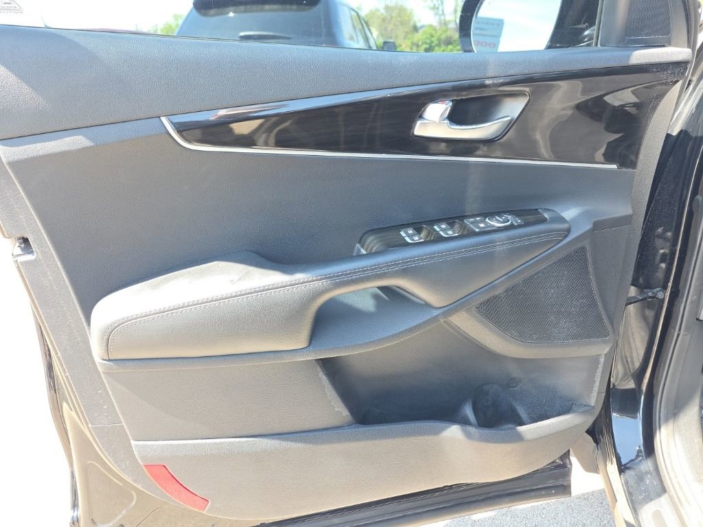 Used 2019 Kia Sorento S image 15