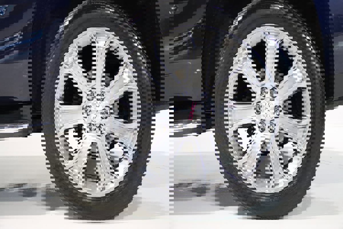 Used 2017 GMC Yukon SLT image 80