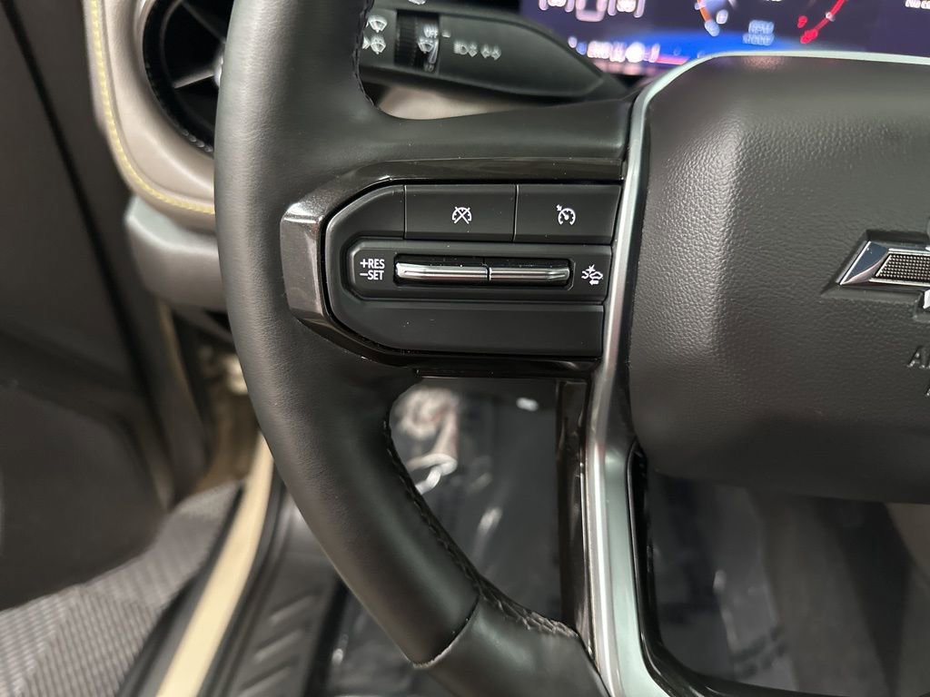 Used 2024 Chevrolet Colorado ZR2 w/ ZR2 Convenience Package III AWD/4WD image 14