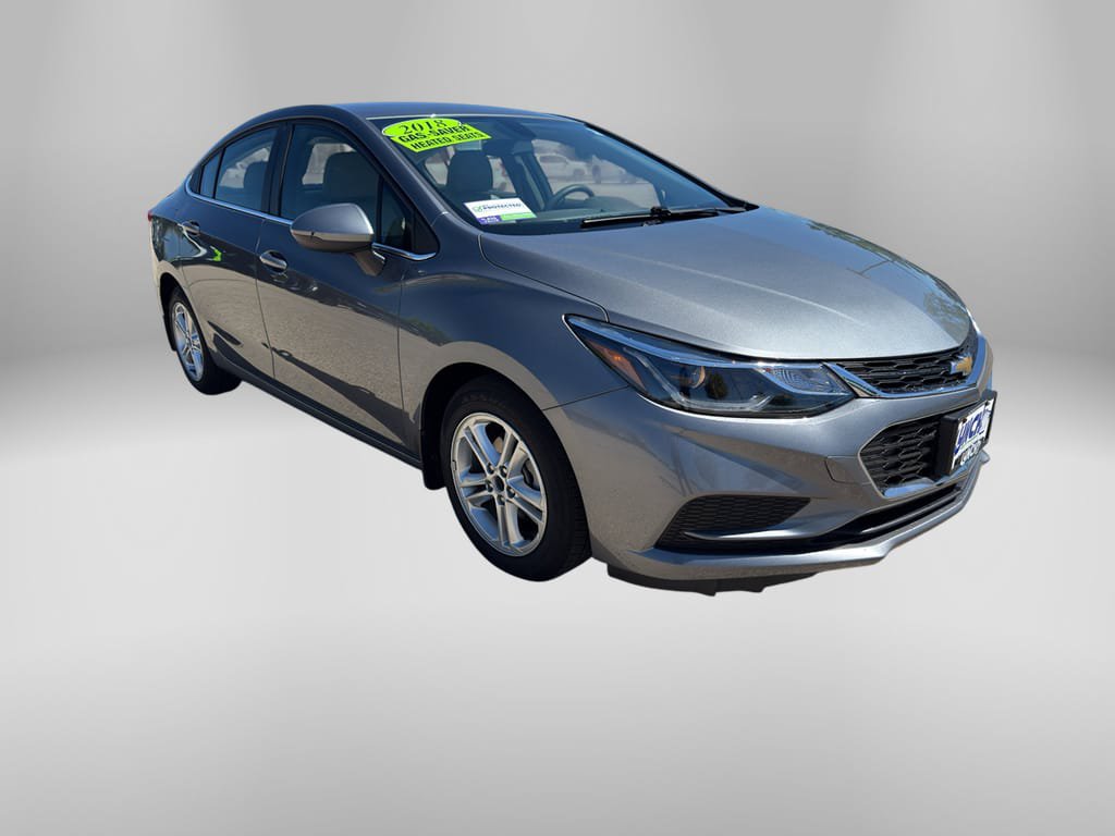 Used 2018 Chevrolet Cruze LT w/ Convenience Package FWD image 6