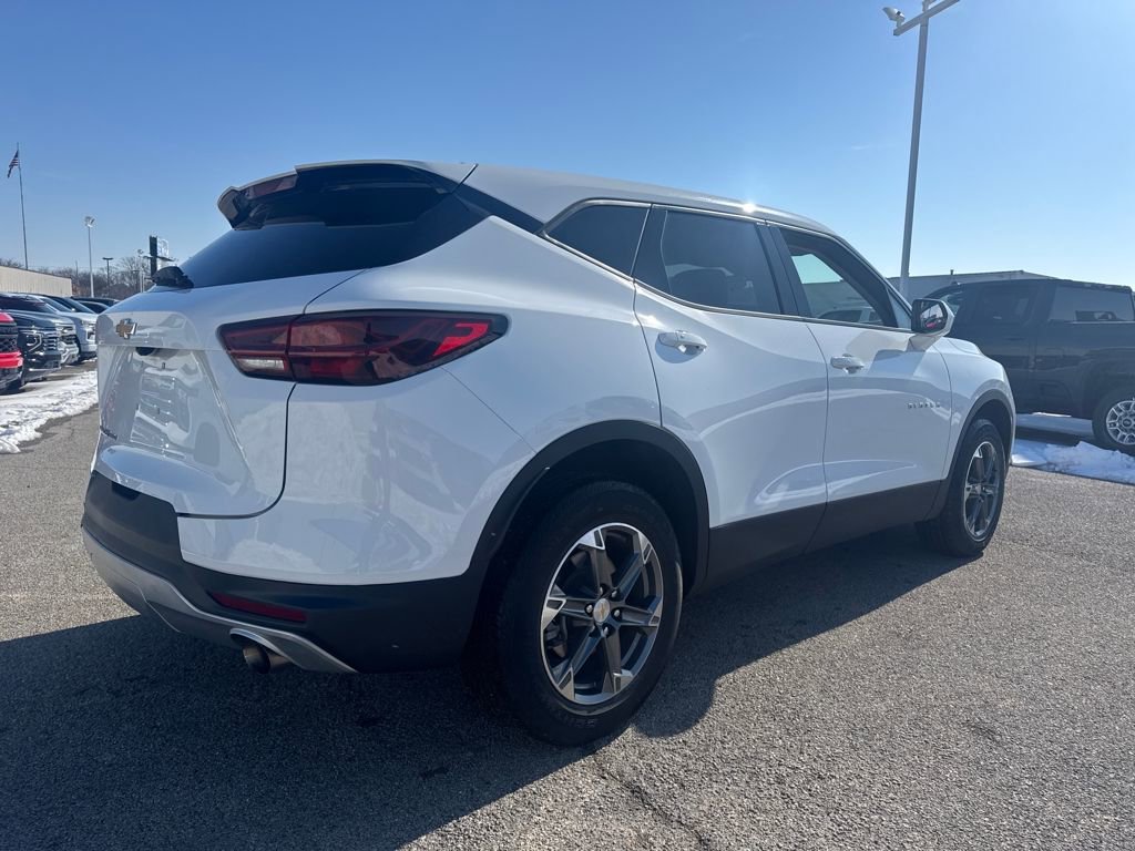 Used 2025 Chevrolet Blazer LT image 8