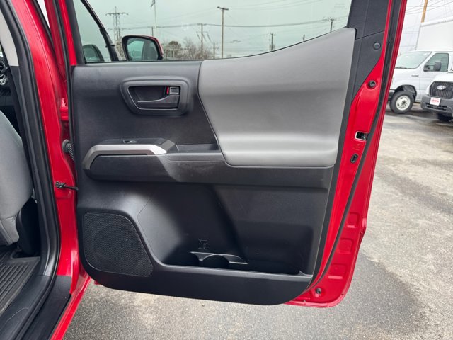 Certified 2021 Toyota Tacoma SR5 image 26