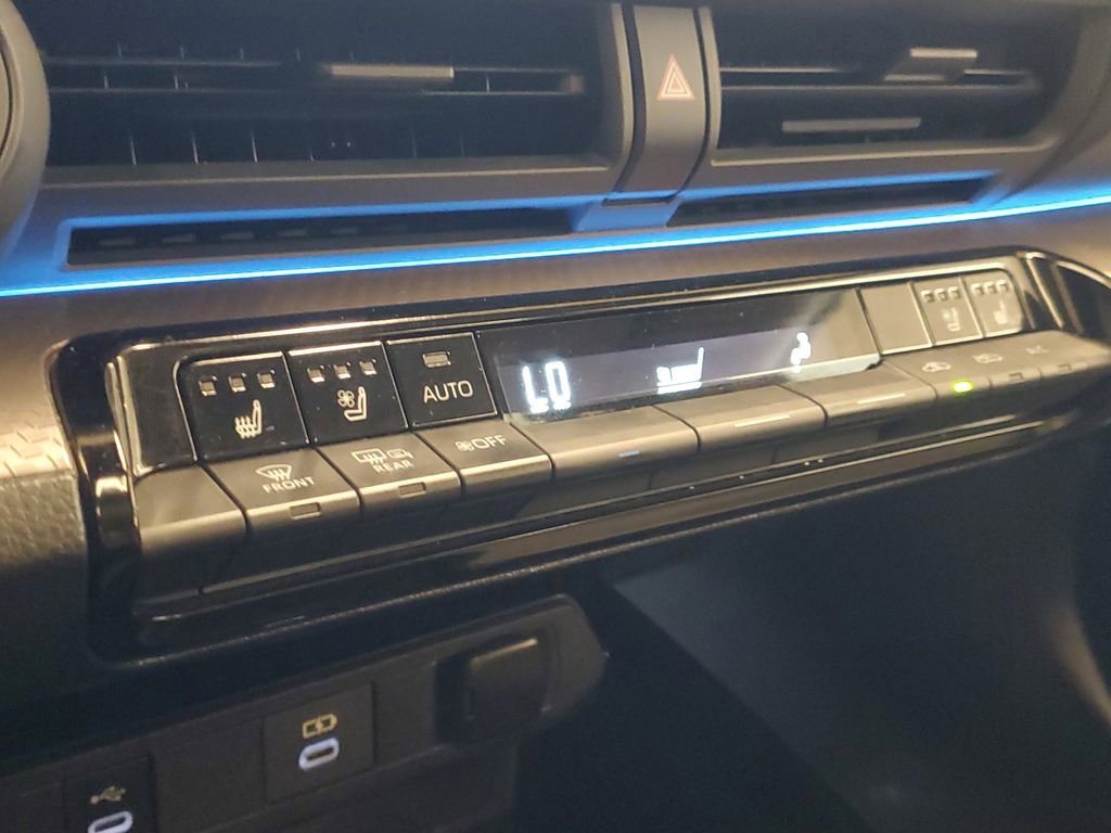 Used 2023 Toyota Prius Limited image 29