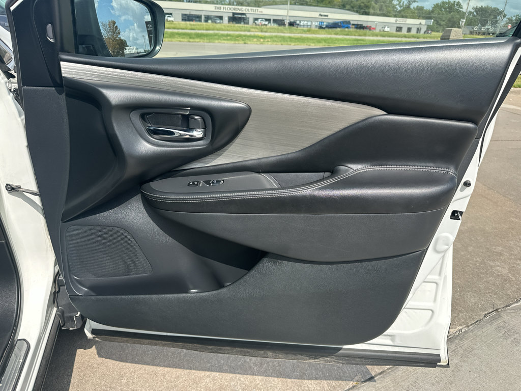 Used 2018 Nissan Murano SL AWD/4WD image 31