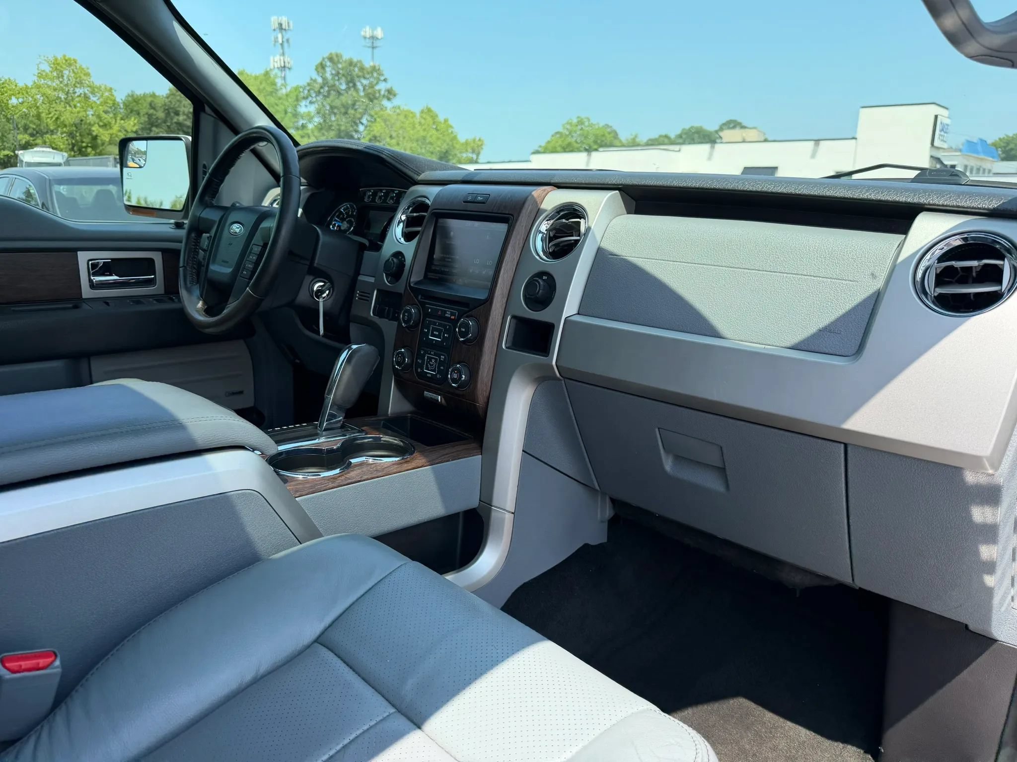Used 2013 Ford F150 Lariat w/ Luxury Equipment Group AWD/4WD image 26