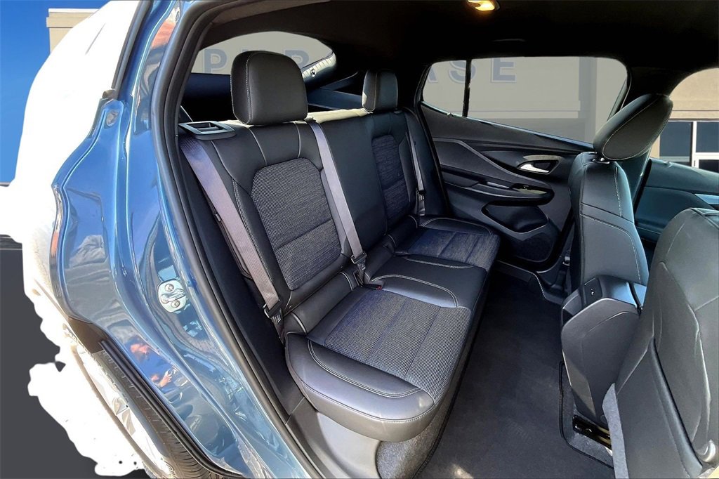 Used 2025 Buick Envista Preferred image 24