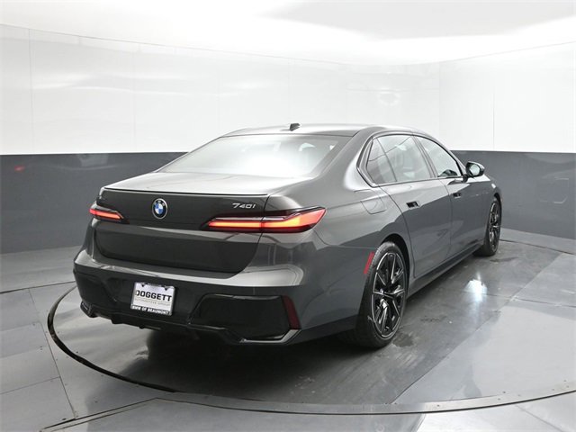 New 2025 BMW 740i xDrive w/ Executive Package image 11