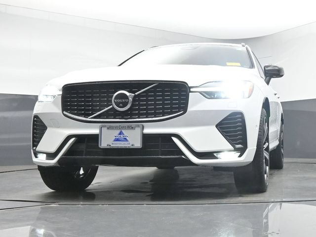 Used 2023 Volvo XC60 B5 Ultimate AWD/4WD image 12