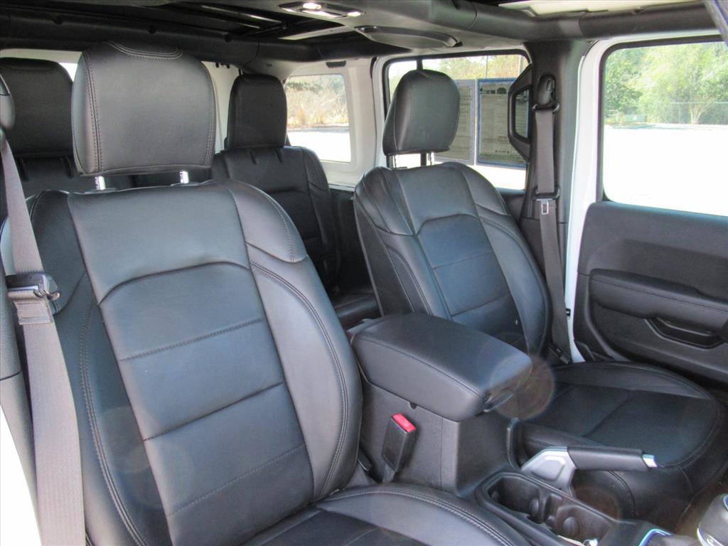 Used 2022 Jeep Wrangler Unlimited Sahara image 8