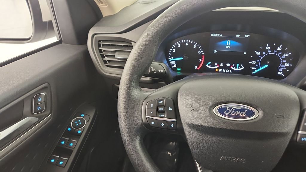 Used 2020 Ford Escape SE FWD image 18