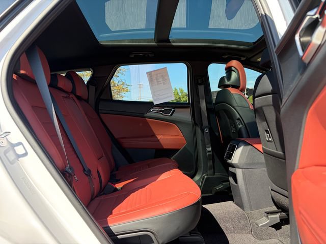 Certified 2026 Kia Sportage SX AWD/4WD image 27