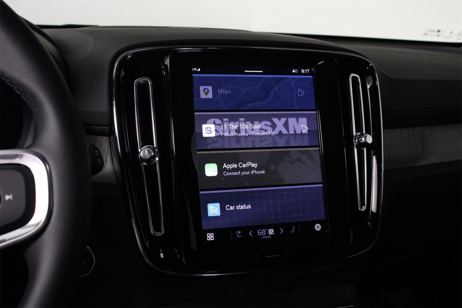 New 2025 Volvo XC40 B5 Ultra w/ Climate Package image 6