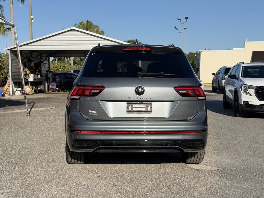 Used 2023 Volkswagen Tiguan SE R-Line FWD image 6