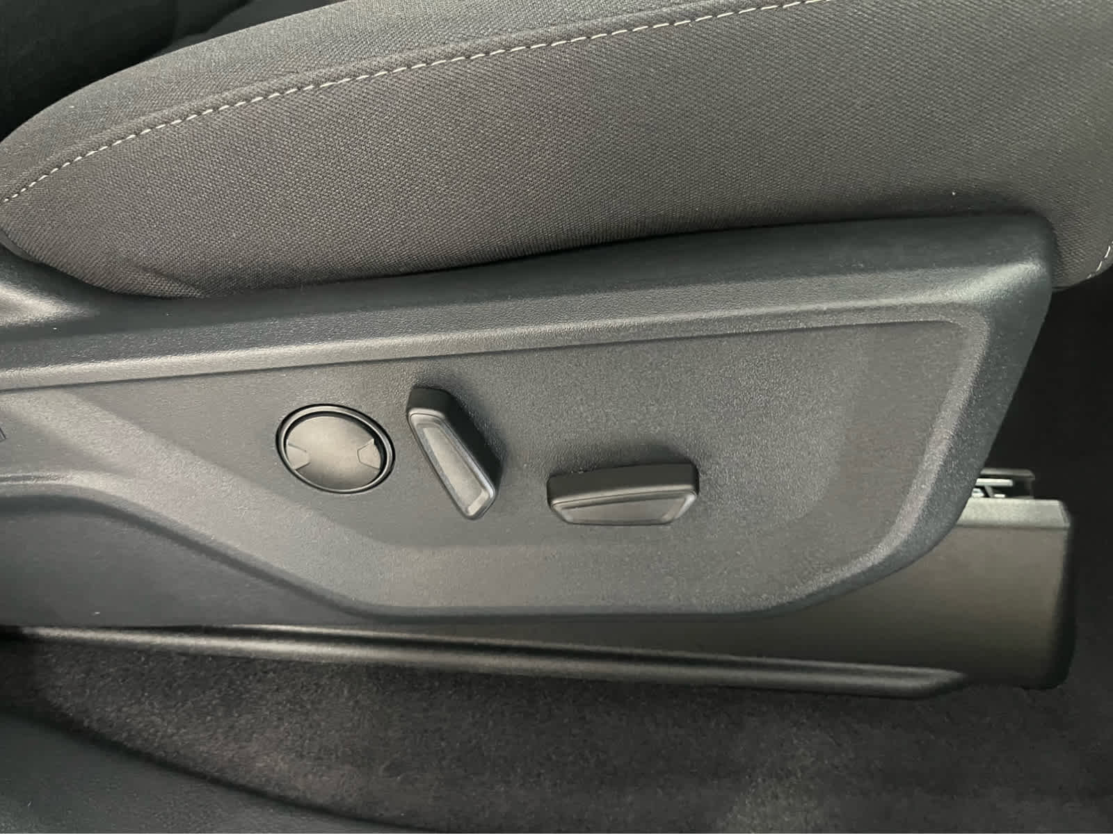 New 2026 Ford F150 XLT w/ Equipment Group 302A MID image 38