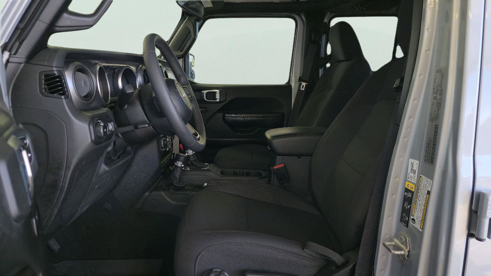 Used 2023 Jeep Wrangler Unlimited Sport AWD/4WD image 12