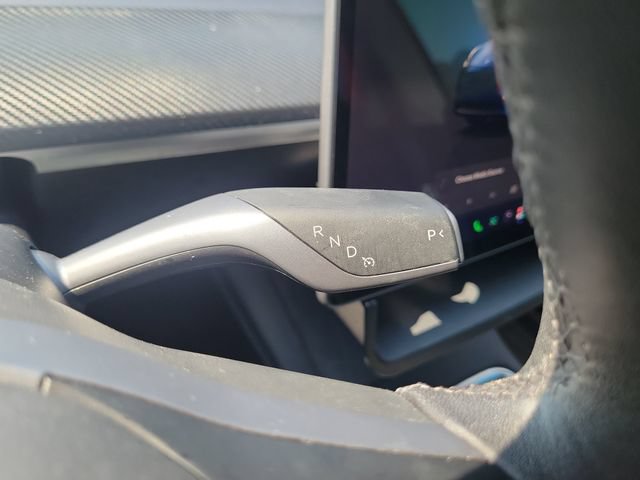 Used 2022 Tesla Model Y Performance AWD/4WD image 26