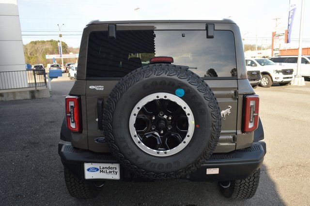 New 2025 Ford Bronco Badlands image 4
