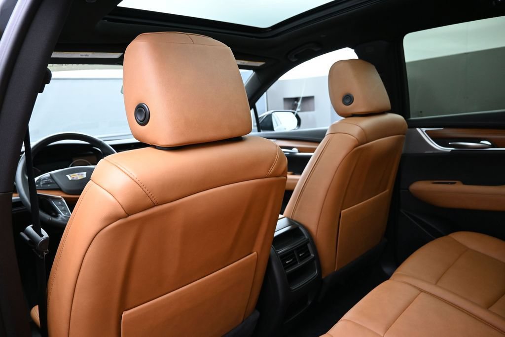 Certified 2023 Cadillac XT5 Premium Luxury AWD/4WD image 28