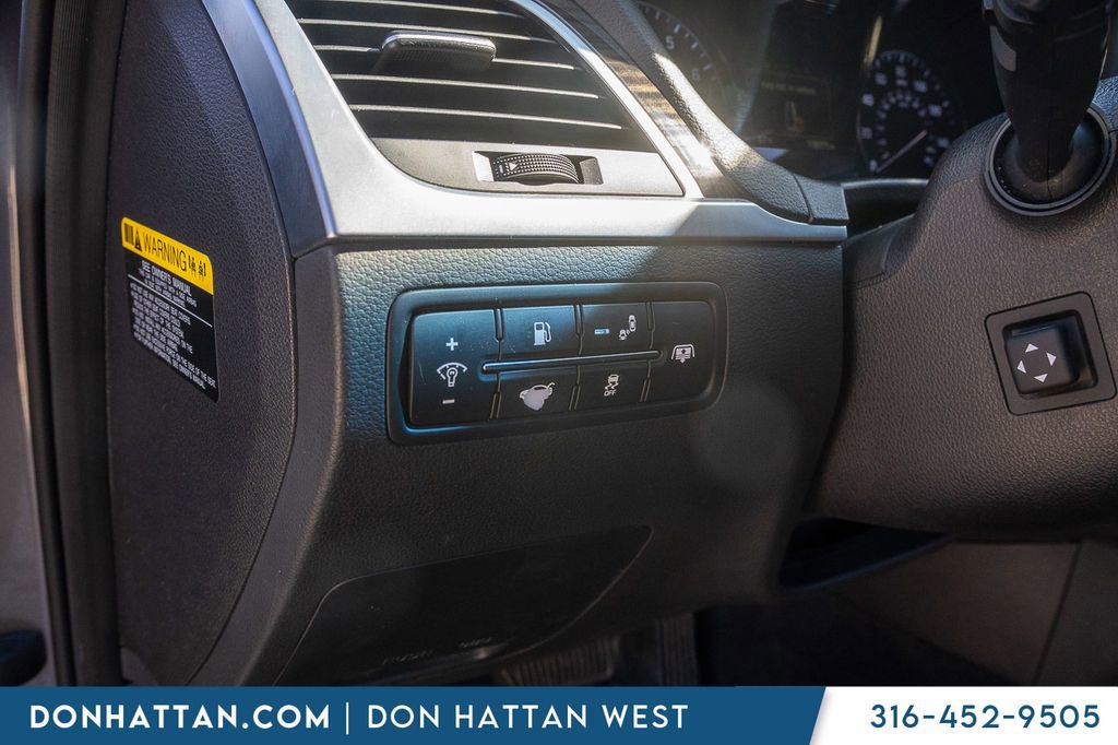 Used 2016 Hyundai Genesis 3.8 w/ Option Group 02 image 17