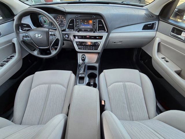 Used 2016 Hyundai Sonata SE FWD image 9