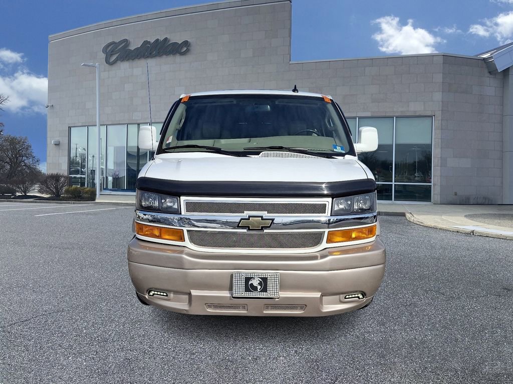 Used 2018 Chevrolet Express 2500 w/ Enhanced Convenience Package image 2