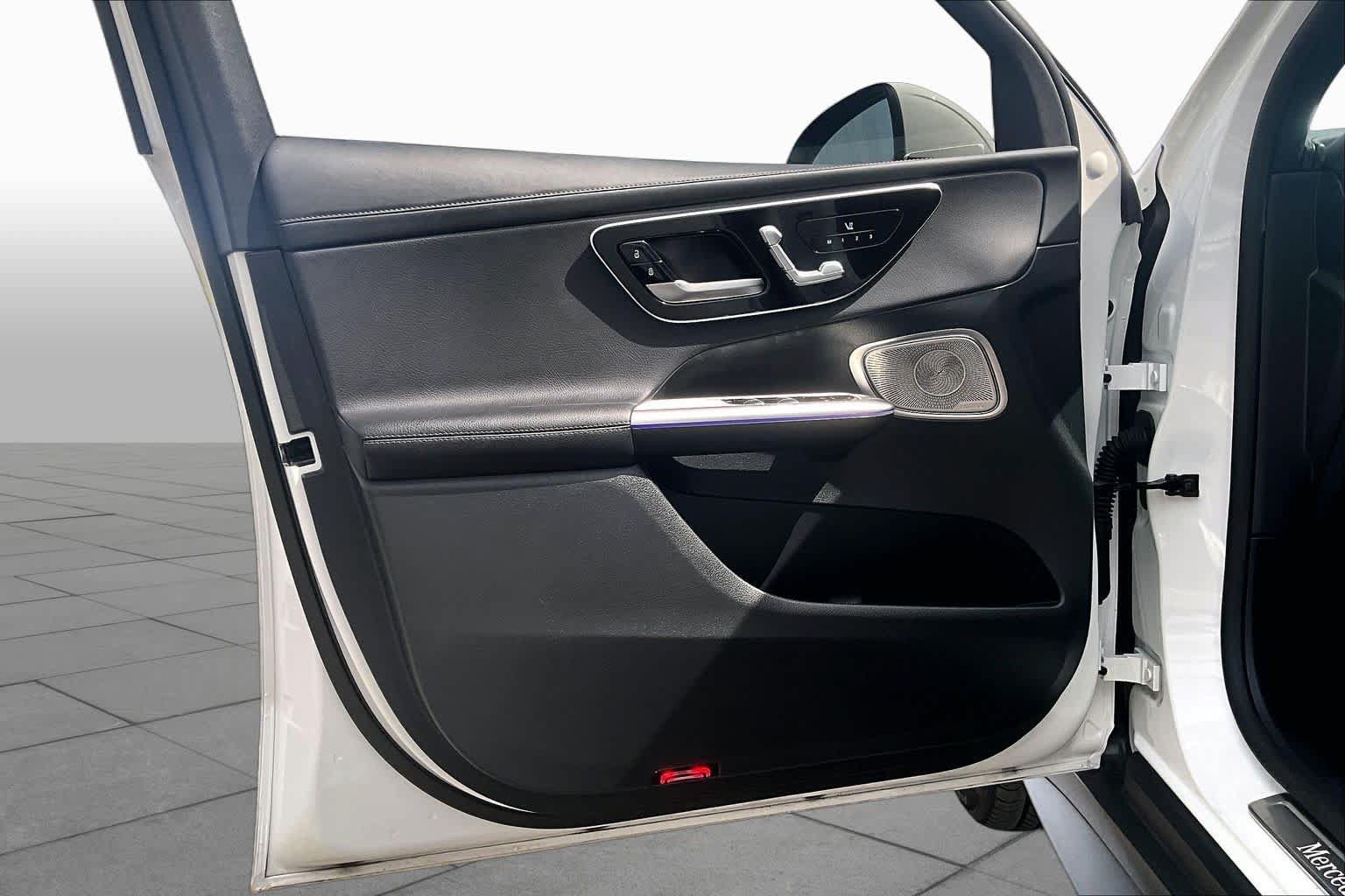 Certified 2025 Mercedes-Benz GLC 350e 4MATIC image 22