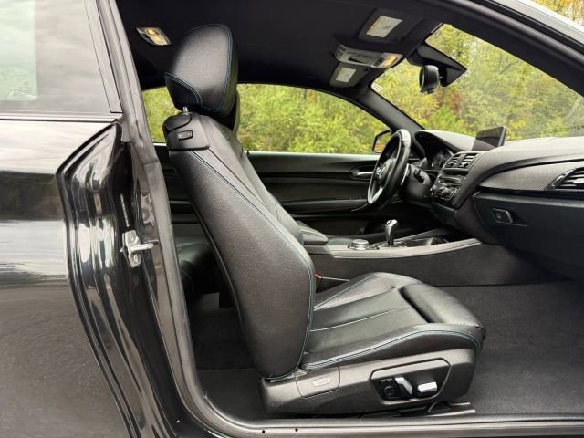 Used 2016 BMW M2 image 25
