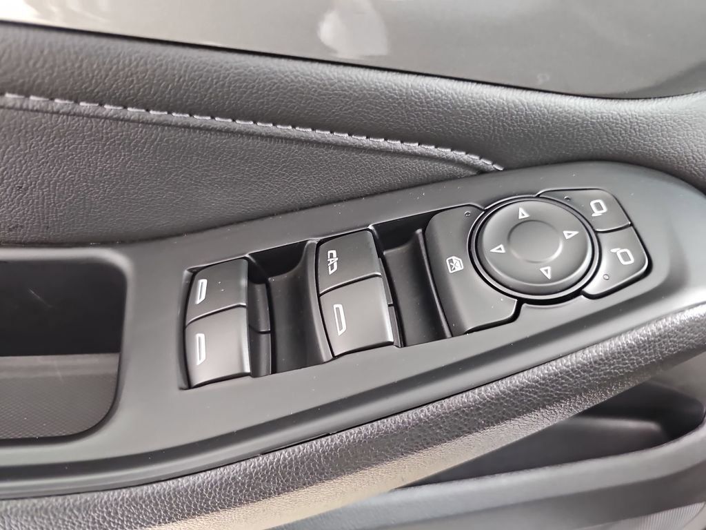 Certified 2023 Chevrolet Traverse LT w/ LPO, Floor Liner Package AWD/4WD image 35