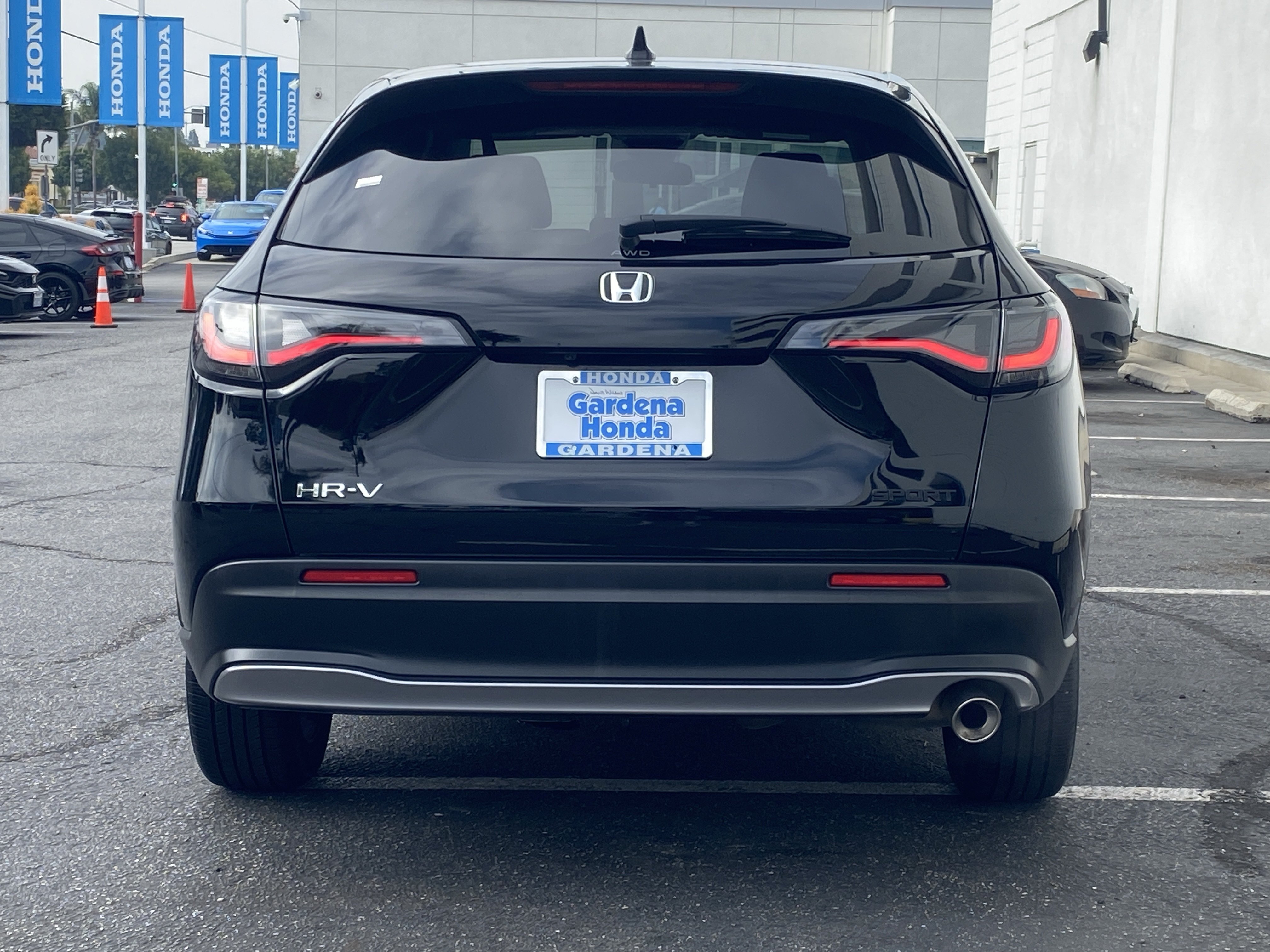 Used 2025 Honda HR-V Sport image 5