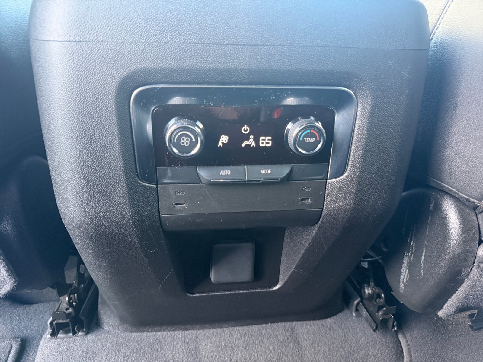 Certified 2025 Chevrolet Tahoe LT AWD/4WD image 32