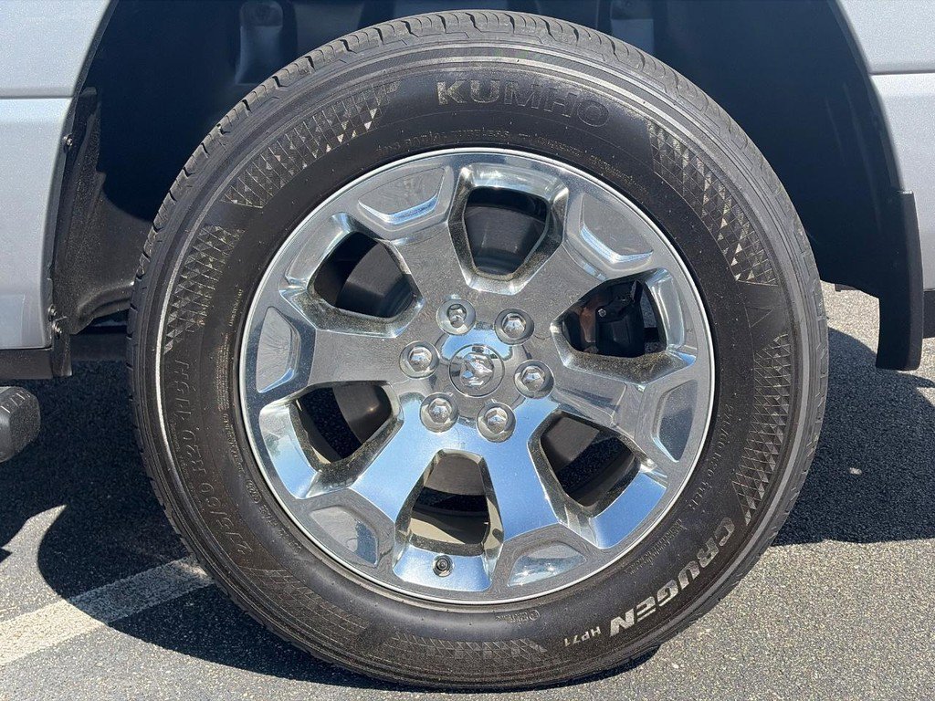 Used 2022 RAM 1500 Big Horn AWD/4WD image 9