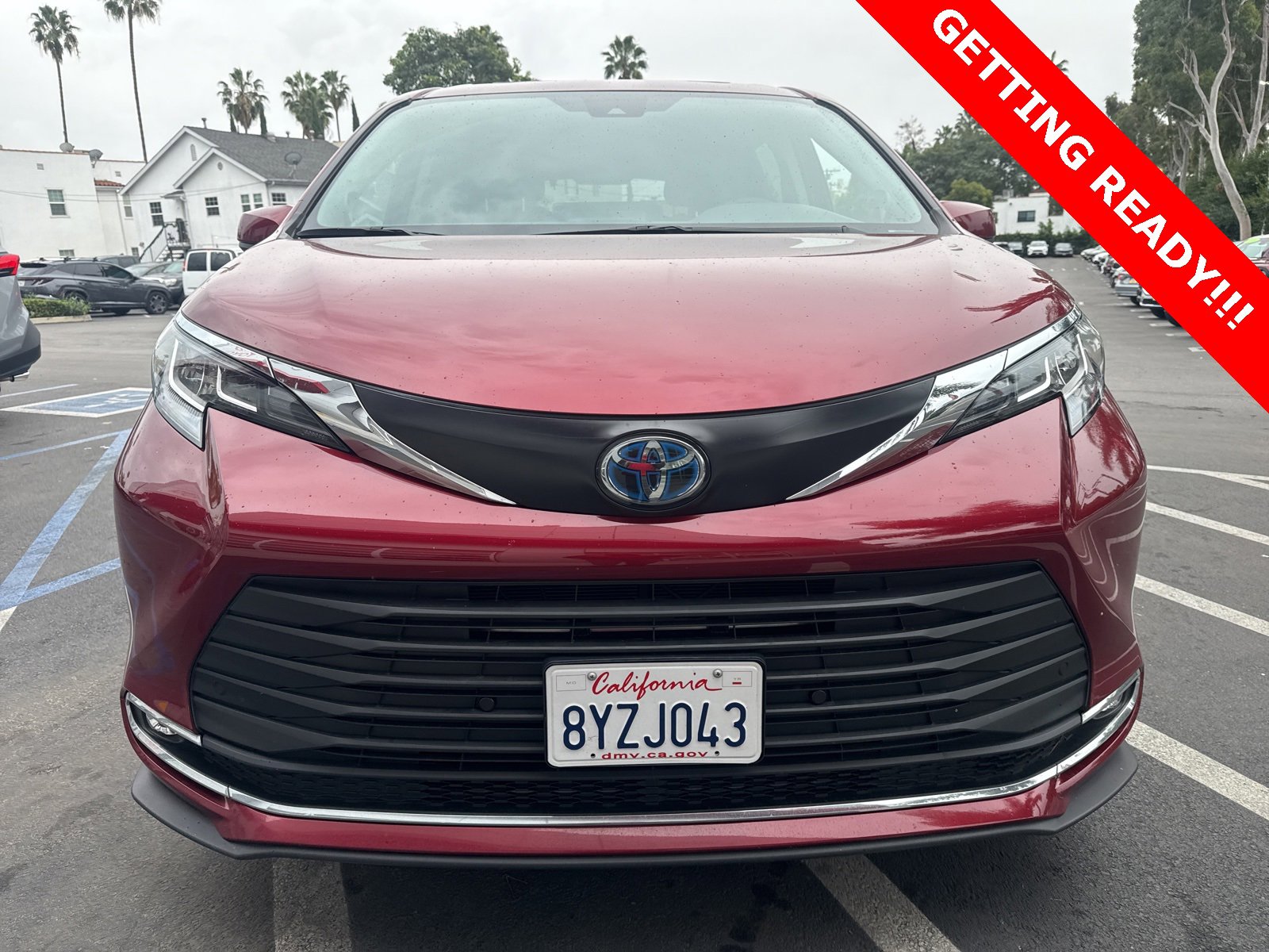 Used 2022 Toyota Sienna XLE image 8