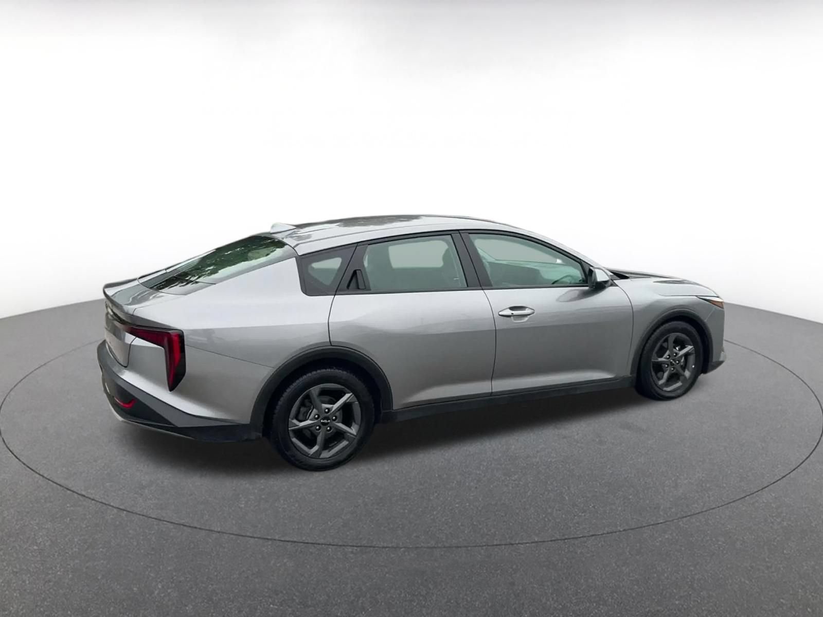 Used 2025 Kia K4 FWD image 14