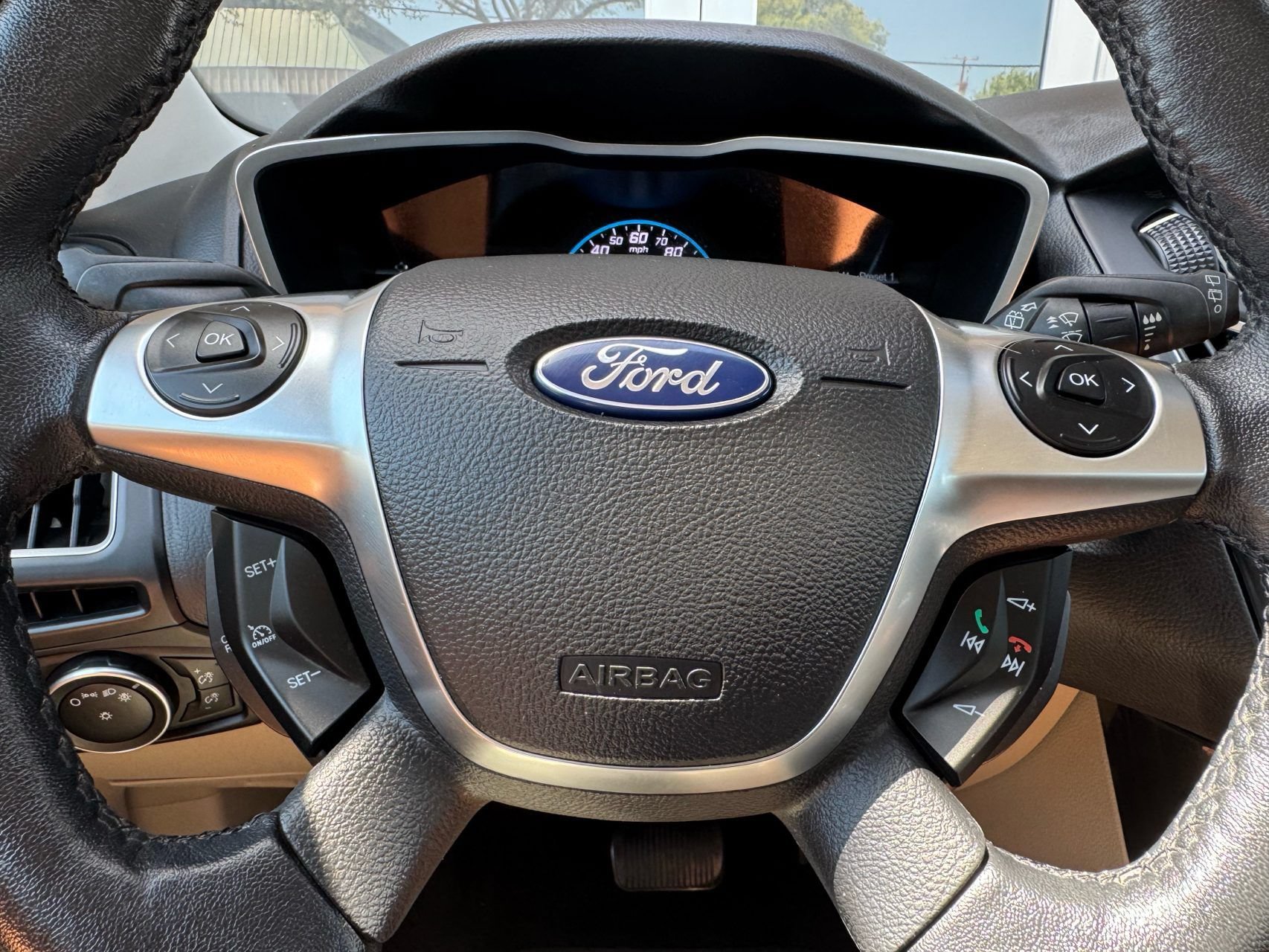 Used 2018 Ford Focus Electric Hatchback FWD image 14