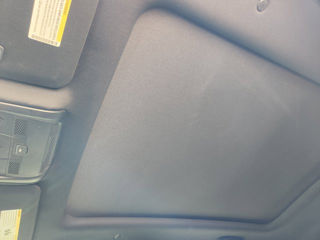 Used 2020 Cadillac XT5 Premium Luxury w/ LPO, Floor Liner Package image 26