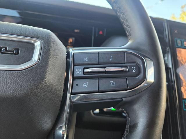 Used 2025 GMC Yukon Denali AWD/4WD image 24
