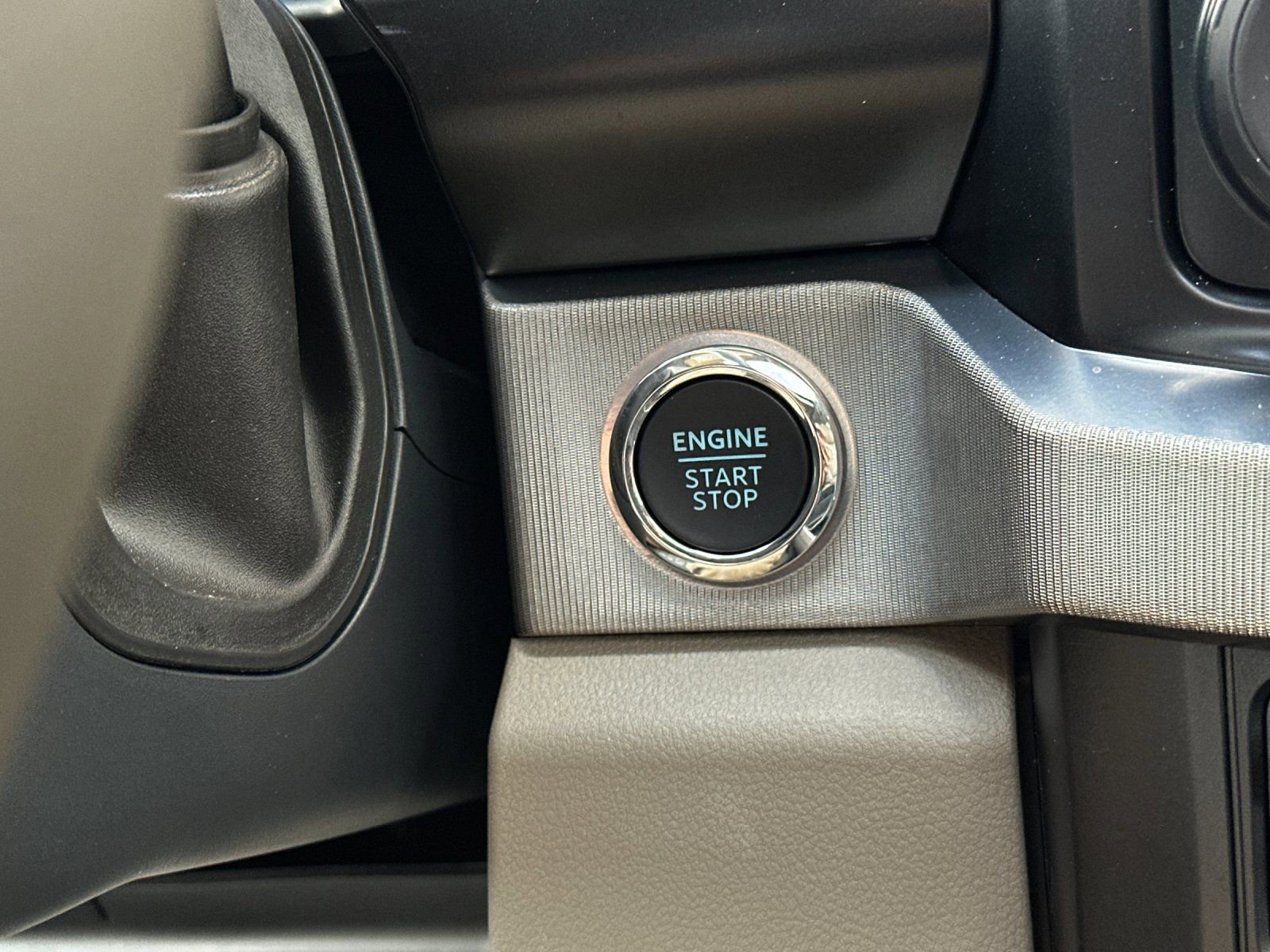 Used 2026 Ford F450 Platinum w/ Platinum Plus Package image 27