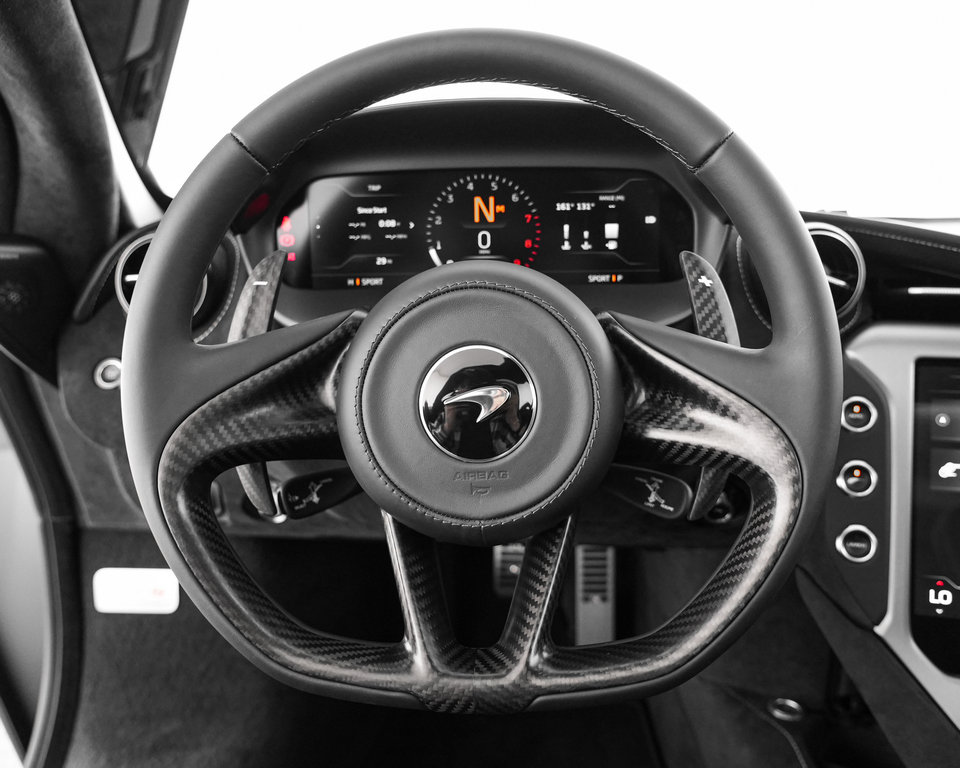 New 2027 McLaren 750S RWD image 21