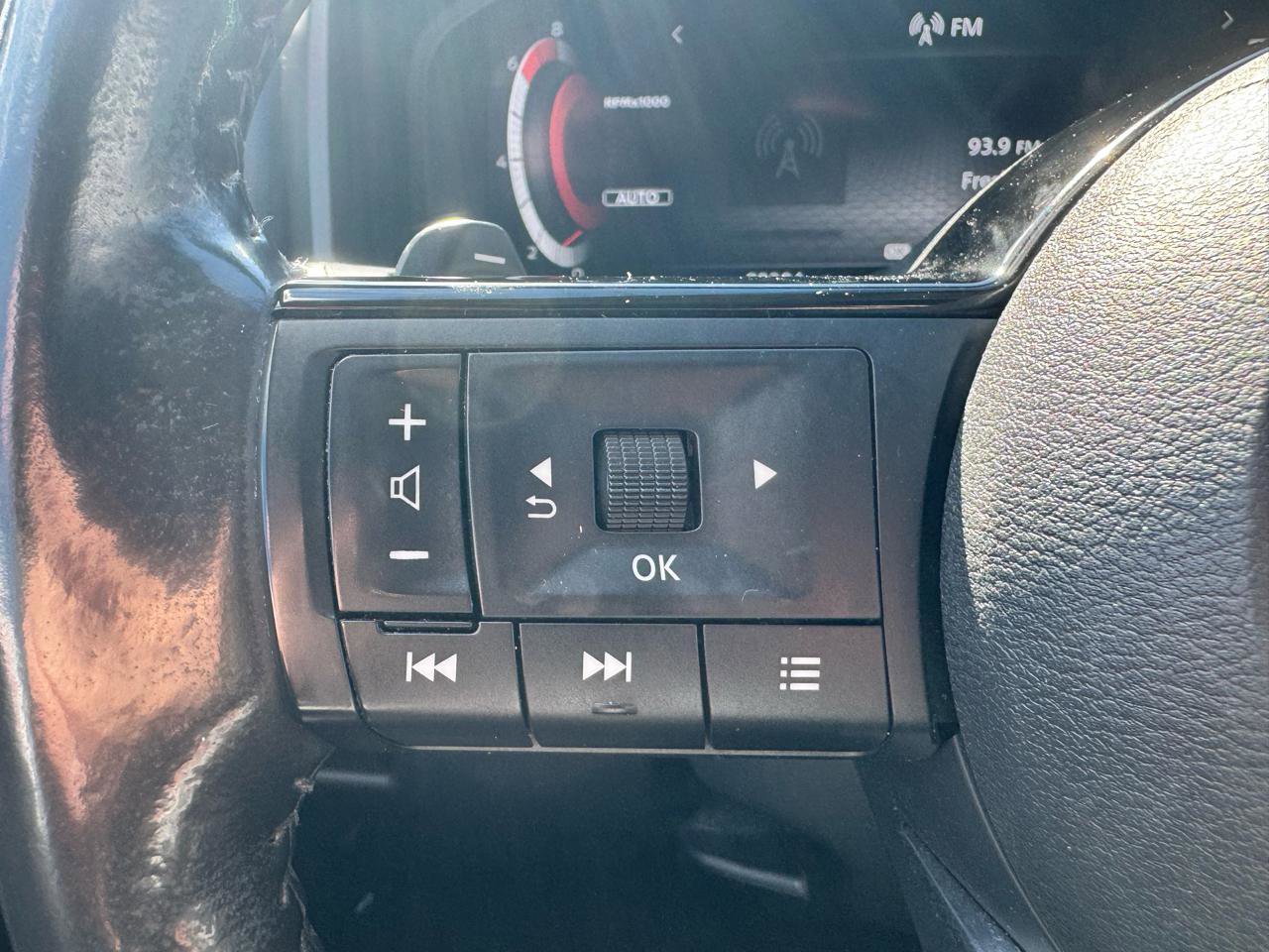 Used 2022 Nissan Rogue Platinum w/ Head-Up Display Package AWD/4WD image 20