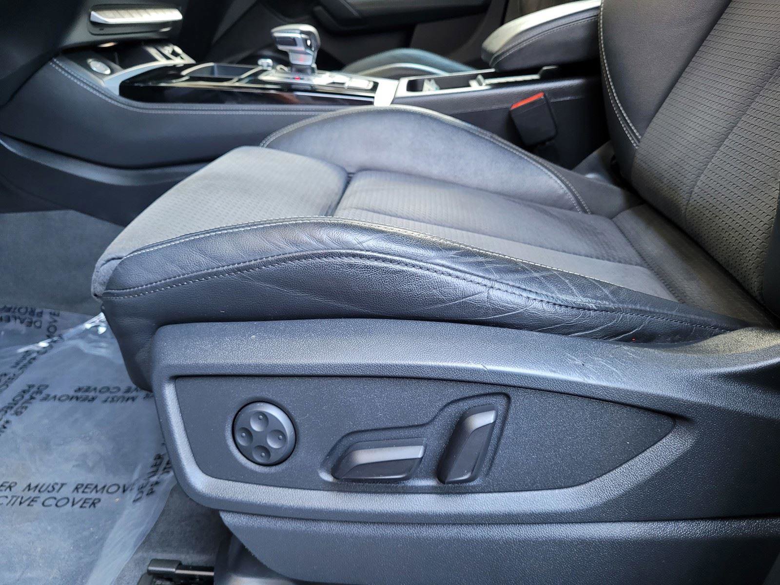 Used 2021 Audi Q5 e Prestige w/ Prestige Package image 23