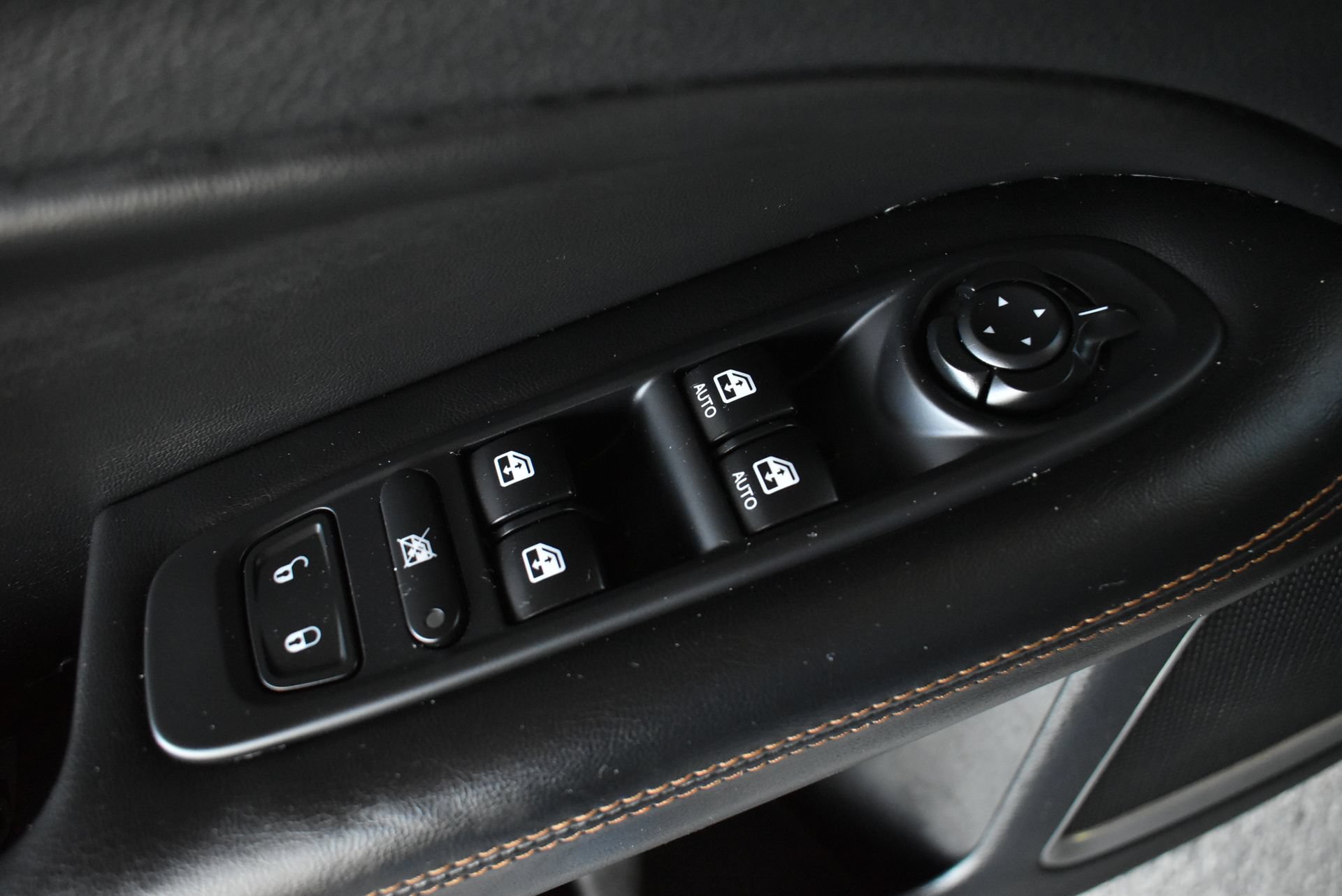 Used 2021 Jeep Compass Limited AWD/4WD image 13
