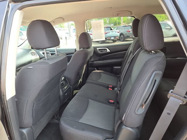 Used 2020 Nissan Pathfinder S FWD image 23