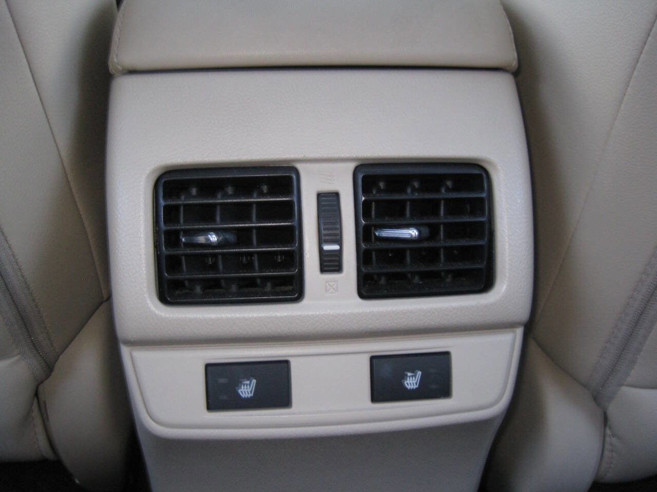 Used 2015 Subaru Outback 2.5i Limited image 44