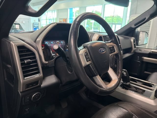 Used 2018 Ford F150 Lariat w/ Equipment Group 502A Luxury AWD/4WD image 14
