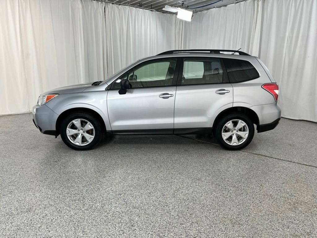 Used 2015 Subaru Forester 2.5i w/ Alloy Wheel Package AWD/4WD image 3