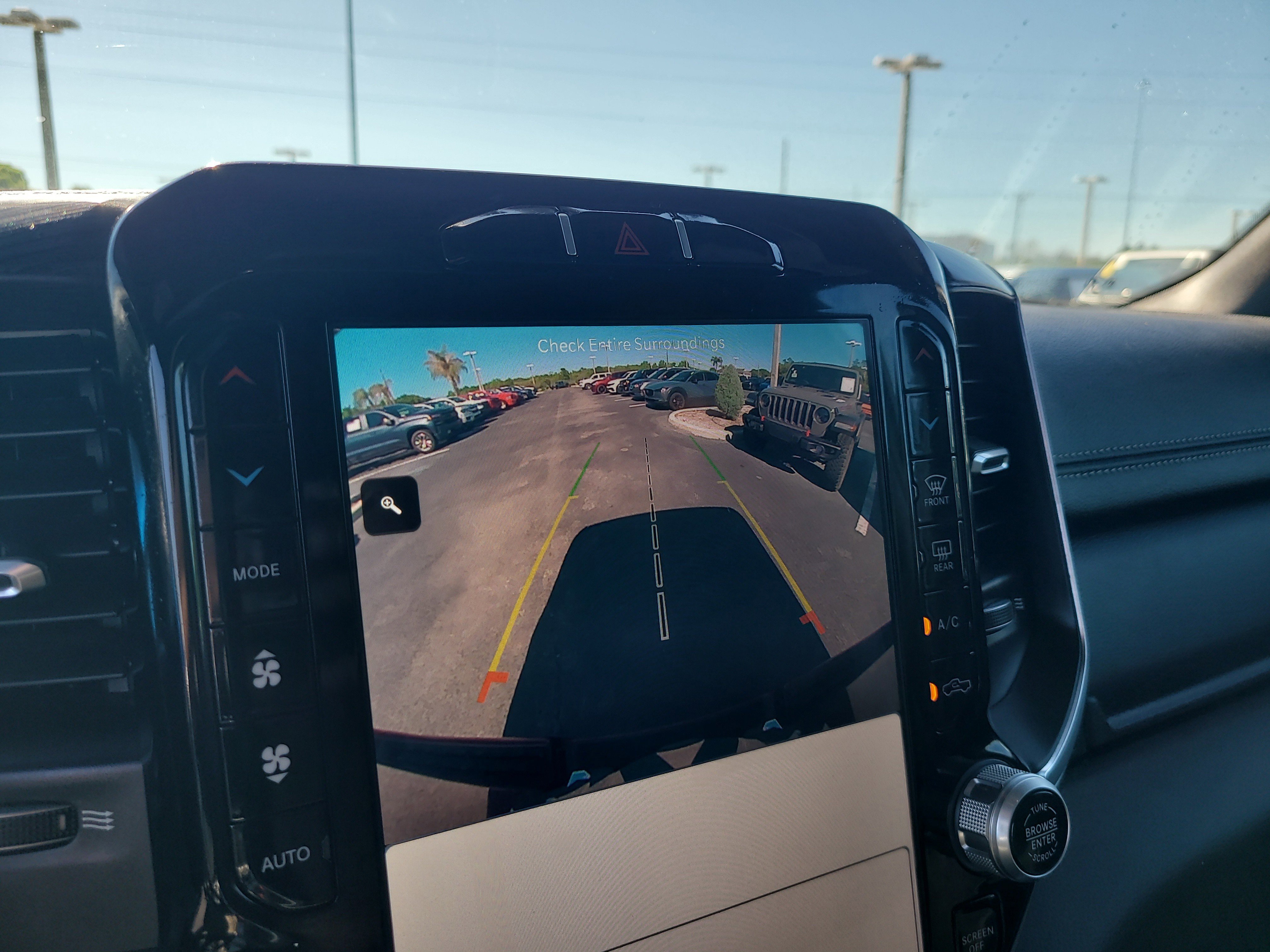 Used 2024 RAM 1500 Laramie image 24