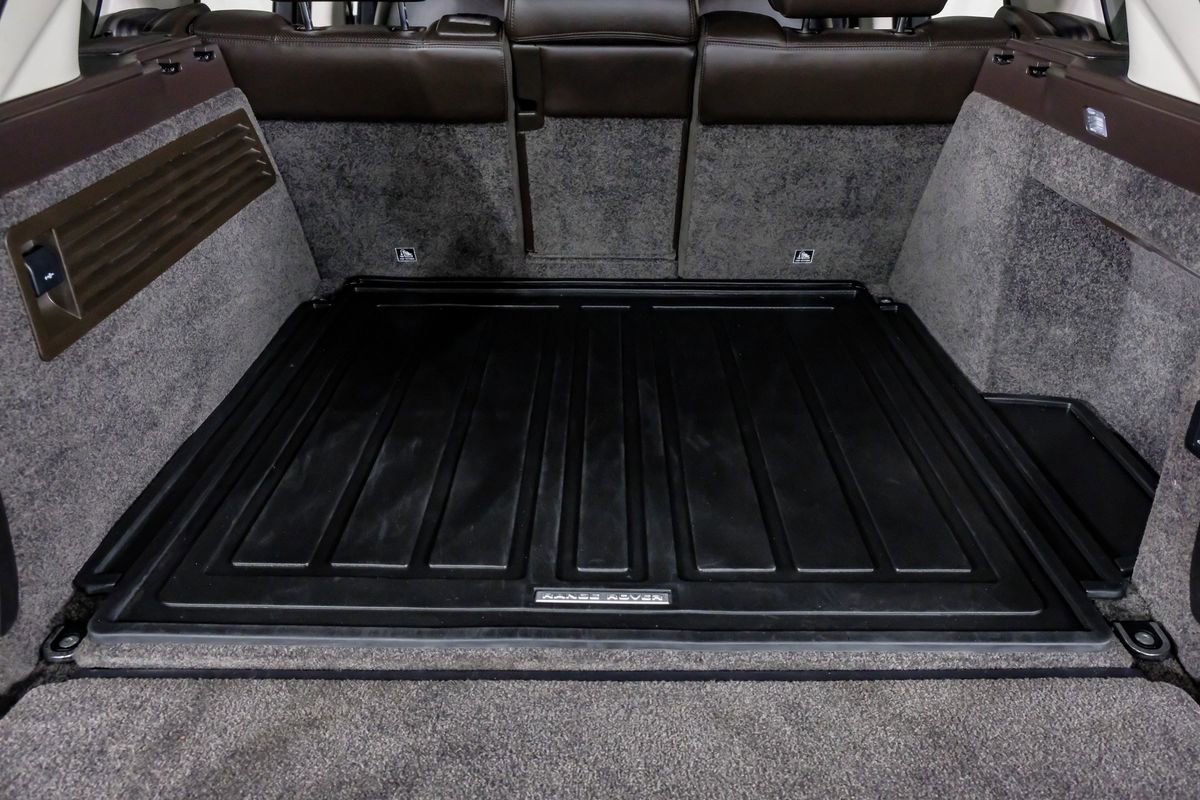 Used 2021 Land Rover Range Rover P525 Westminster Edition image 47