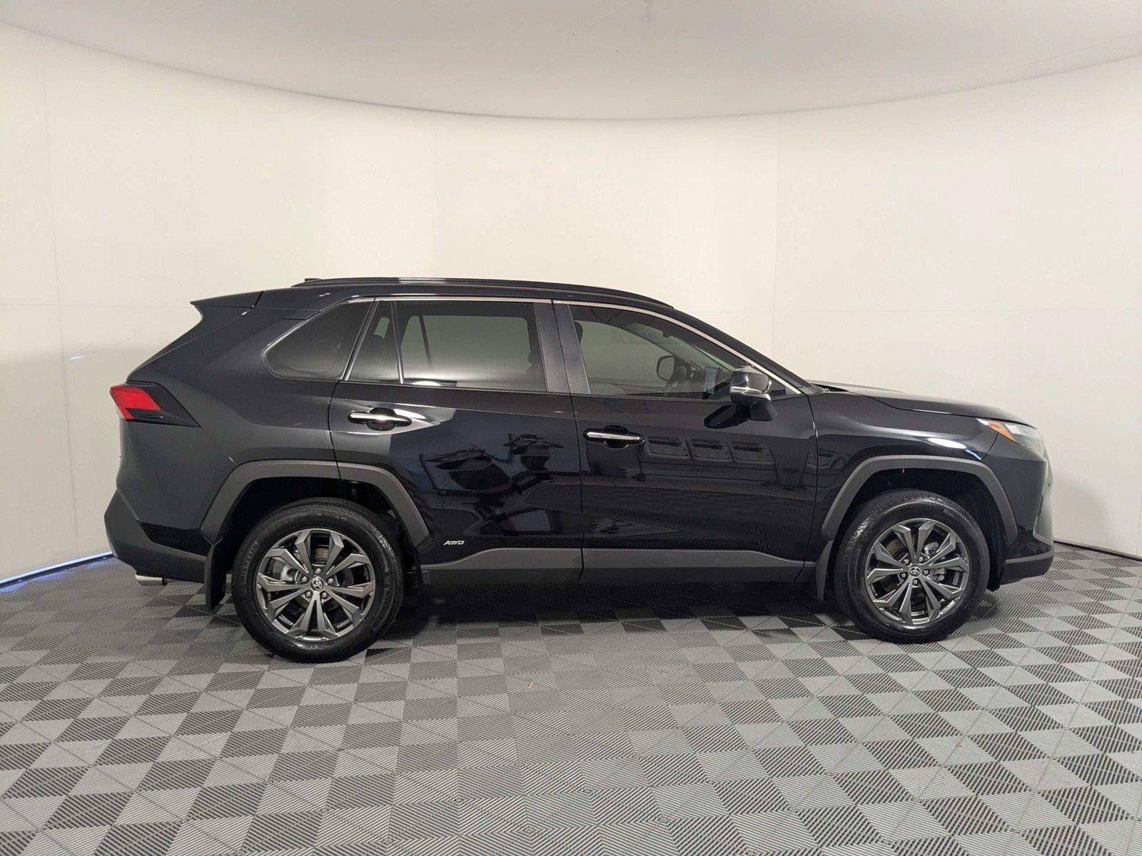 Certified 2025 Toyota RAV4 Limited AWD/4WD image 4